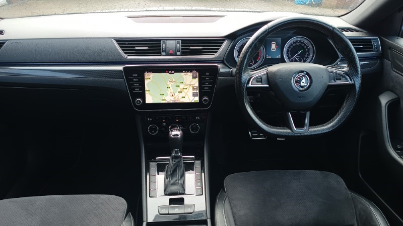 Skoda Superb Sportline Dsg (10)